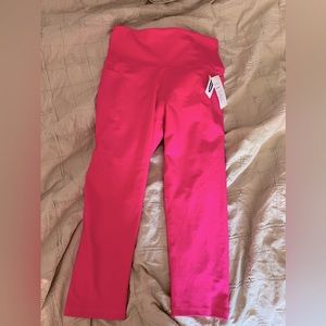 Old navy active wear cropped pink leggings